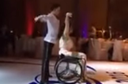 İdmançımızdan əlil arabasında möhtəşəm rəqs...