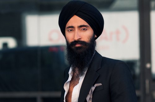 Aktyor təyyarəyə buraxılmadı