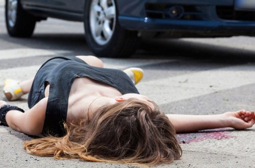 Azyaşlı qız qəzada öldü