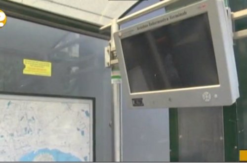 Ya işləmir, ya da səhv məlumatla sərnişinləri çaşdırır