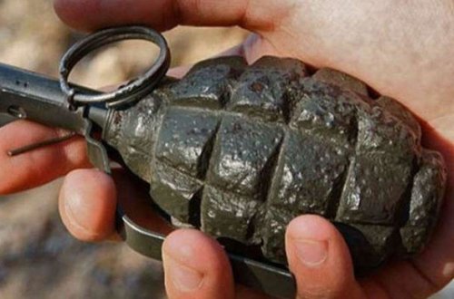 Nardaran sakini qumbara və sursatla polis bölməsinə gəldi