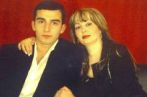 Sevinc Babayevanın oğlu arvadını bıçaqladı