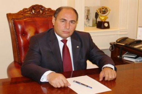 Bərdə icra başçısı 19 milyonluq dotasiyanı nə edib?