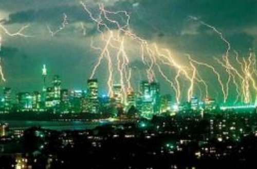 Fırtınanı çəkməyə getmişdilər