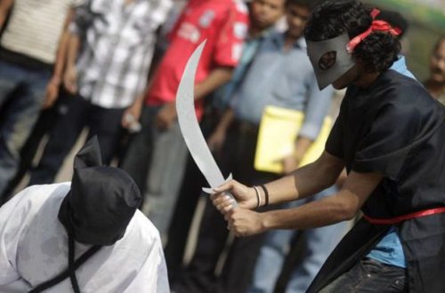 Ərəbistan fələstinli şairin edam hökmünü həbslə əvəzlədi