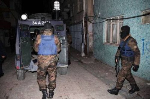 Türkiyədə çayxanaya silahlı hücum