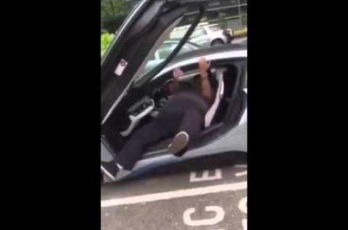 Kök sürücü lüks maşınla əziyyət çəkir