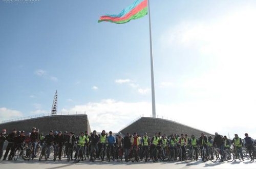 Bakıda veloyürüş keçirilib