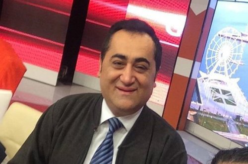Elgiz Əkbər ata oldu