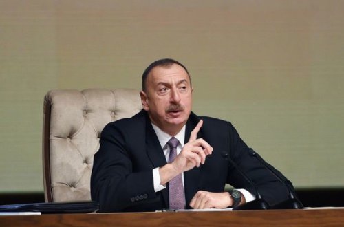 İlham Əliyev: Bu adamlar nəinki ölkəni, bir kolxozu da idarə edə bilməzlər