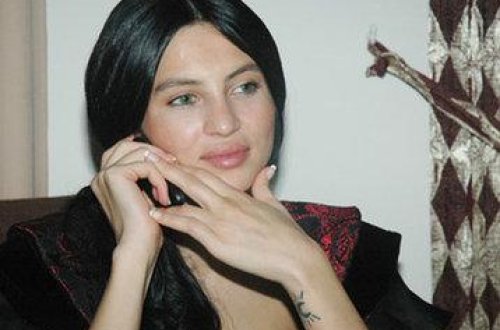 “Türkcə danışdığıma görə oğluma qarğış edirlər...”