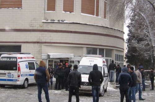 Bakıda univermaq çökdü