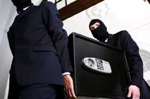 Azərbaycanda universitetdən seyf oğurlandı