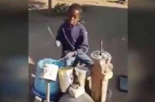 Bəzi musiqiçilərə örnək olacaq uşaq