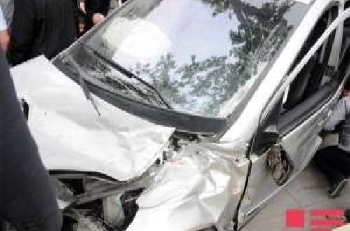 Göygöldə iki avtomobil toqquşub, yaralı var