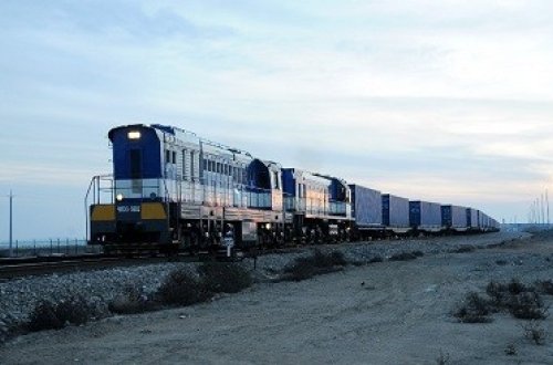 Ukraynadan Çinə gedən qatar Bakıda