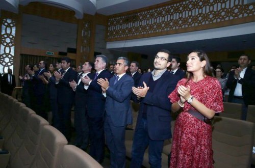 Arzu Əliyeva “Əbədi ezamiyyət” filminin təqdimatında