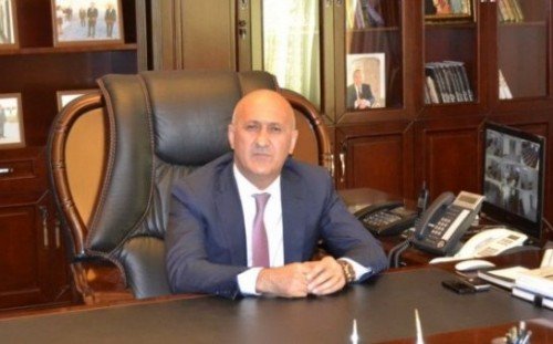 Nizaminin icra başçısı sahibkarlardan pul yığır?