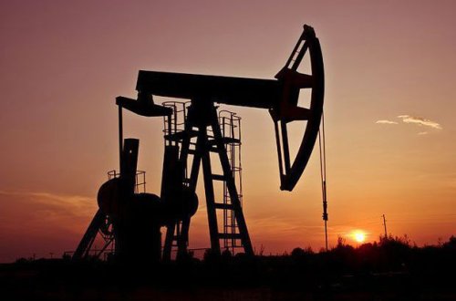 Neft bahalaşmaqda davam edir