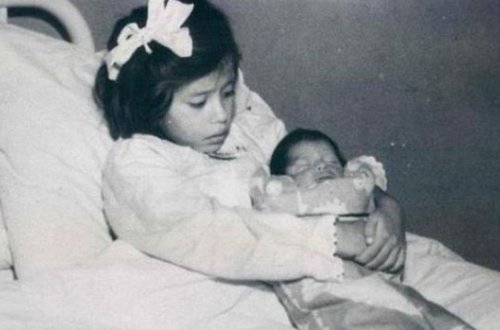 5 yaşında ana olan qadın vəfat etdi