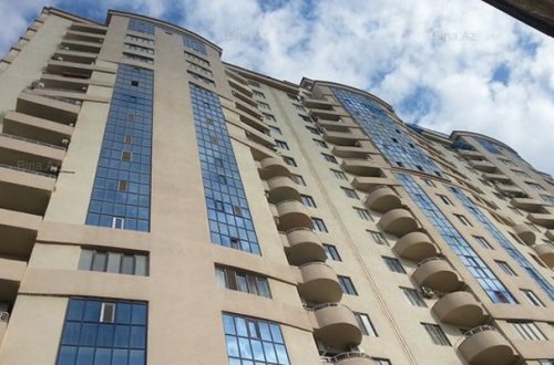 Binəqədidə 1 mənzili 4 nəfərə satdılar