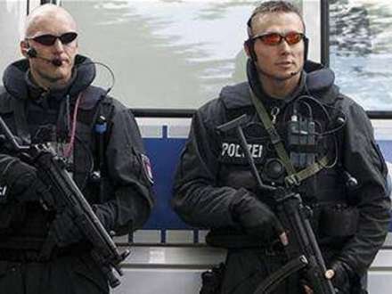 Almaniya polisi ərəb kvartalında əməliyyata başladı