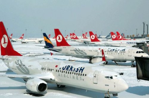 Bakı-İstanbul aviareysləri təxirə salındı