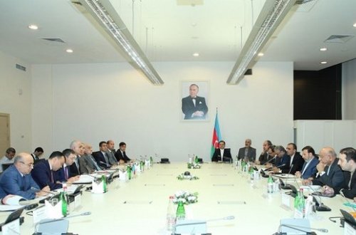 Şahin Mustafayev Vaezi ilə görüşüb