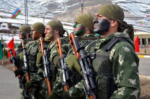 Azərbaycan Ordusunda məvaciblər aşağı salındı