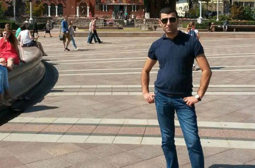 Gəncədə dövlət qulluqçusu borca görə özünü asdı