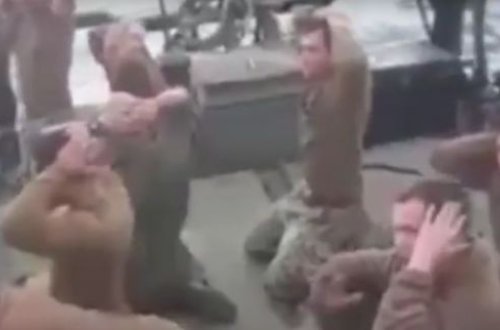 İranlı hərbçilər amerikalıları diz çökdürdülər