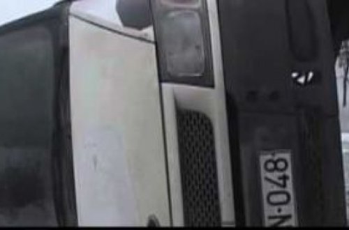 Sürücü öz maşınının altında qaldı