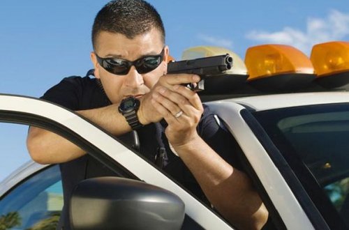 ABŞ-da polis 12 yaşlı qızı güllələdi