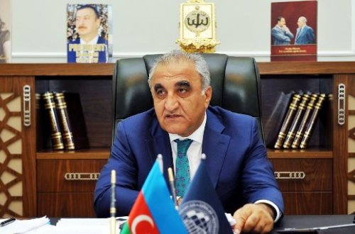 Rektor 10 kafedranı