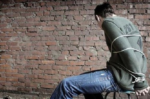 Həmkəndlisini qaçırıb 60 min istədi