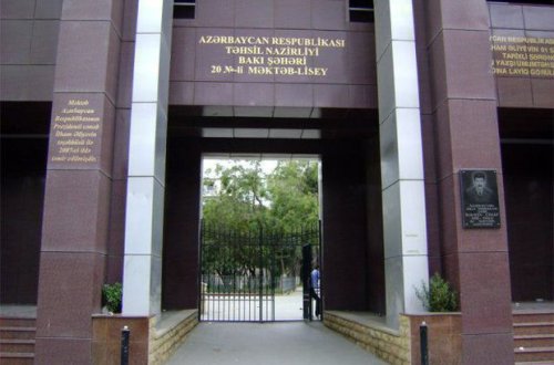 Sökülən nüfuzlu məktəbinin yerində tikinti başladı