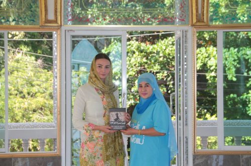 Qənirə Paşayeva Taylandın müsəlman icmasına Qarabağla bağlı çağırış edib