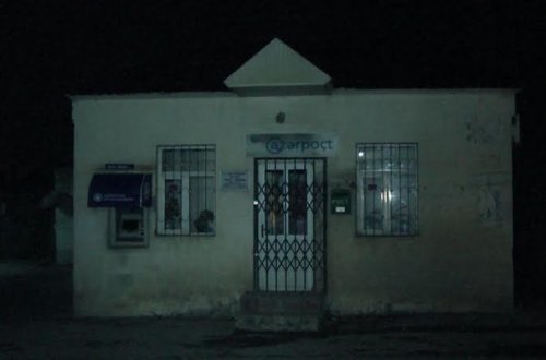 Bakıda poçt şöbəsi qarət edildi