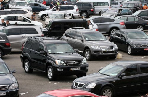 Azərbaycanda avtomobillərin qiyməti son dərəcə ucuzlaşıb