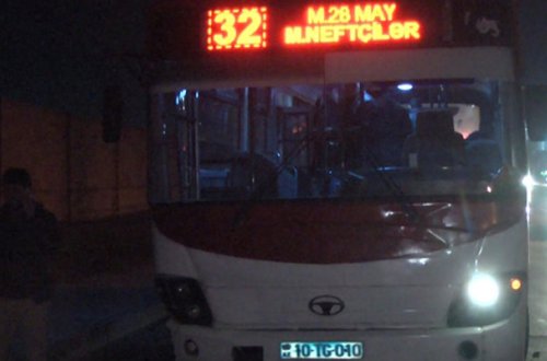 Bakıda avtobus sürücüsü qəza törətdi, qaçdı