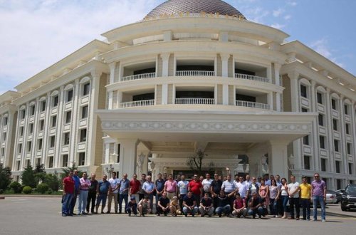 “Veysəloğlu” Şirkətlər Qrupu Milli Mətbuat günü münasibəti ilə ənənəvi MediaTurunu həyata keçirdi