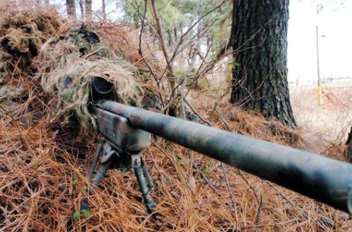 Suriyada İran zabitini bir güllə ilə başından vurdular