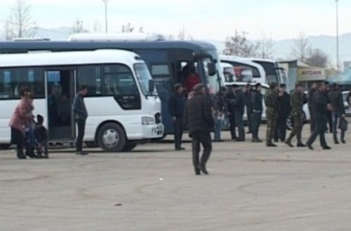 Tətil bitdi, rayonlara gedənlər qayıdır