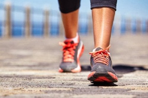 Azərbaycanda bu şəxslərə parkda gəzmək qadağadır