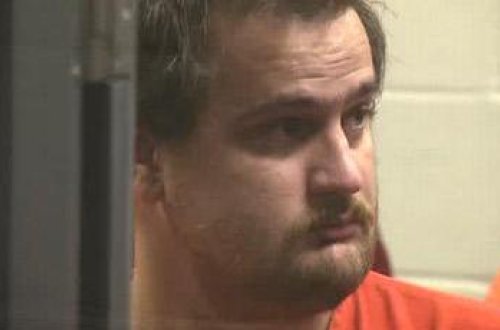 ŞOK HADİSƏ:  123 kiloluq ata, 6 yaşlı oğlunun üstünə oturub