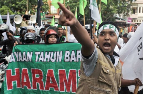 HƏMAS Yeni ili qadağan etdi