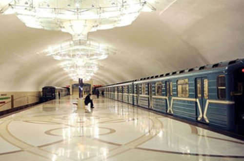 Bakı metrosu saat 1-ə qədər işləyəcək