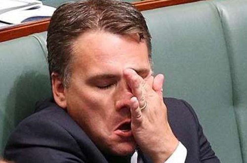 Bara gedən nazirlər istefa verməli oldular