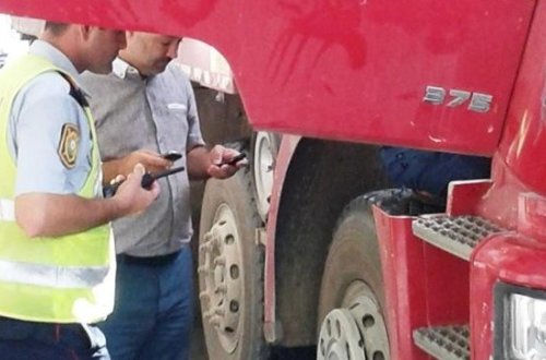 DYP əməkdaşları “Şaqman” sürücüsünü belə döydü