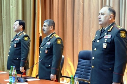 “Düşmən gizlənməyə yer axtarır”